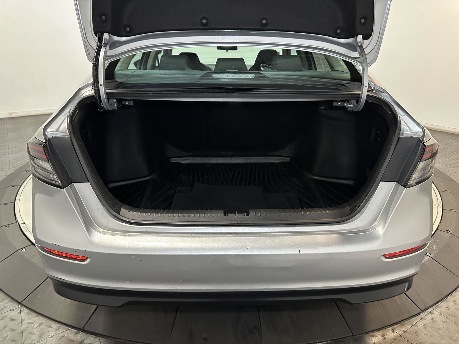 Certified 2023 Honda Accord EX image 33