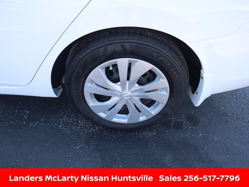 Used 2025 Nissan Versa S w/ Trunk Package image 12