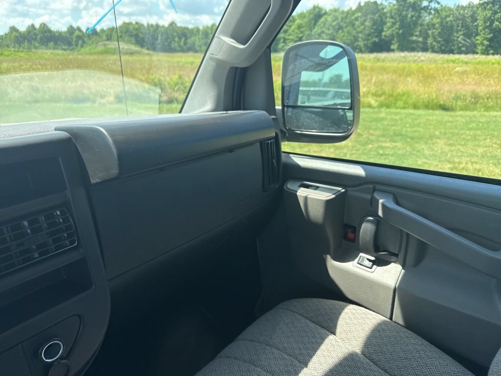 New 2025 Chevrolet Express 2500 w/ Driver Convenience Package RWD image 18