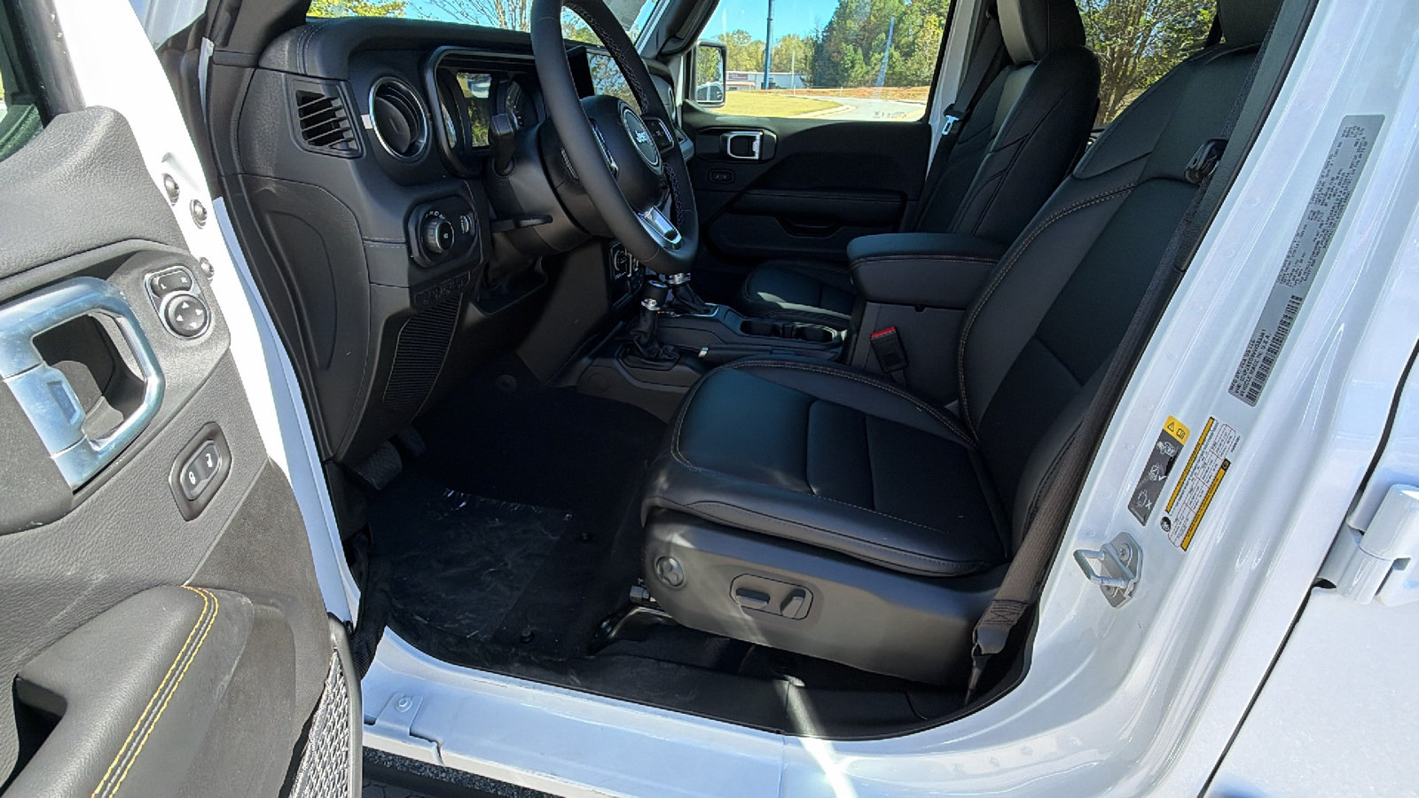 New 2027 Jeep Wrangler Unlimited Sahara AWD/4WD image 16