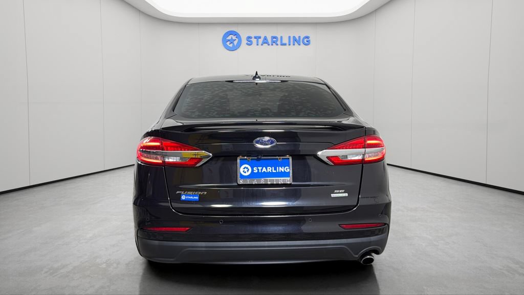 Used 2019 Ford Fusion SE w/ Equipment Group 151A FWD image 7