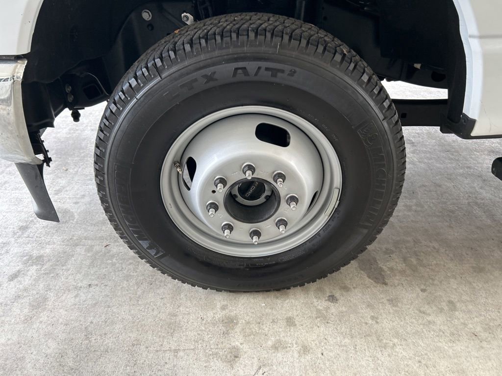 Used 2024 Ford F350 XL w/ 360-Degree Camera Package image 12