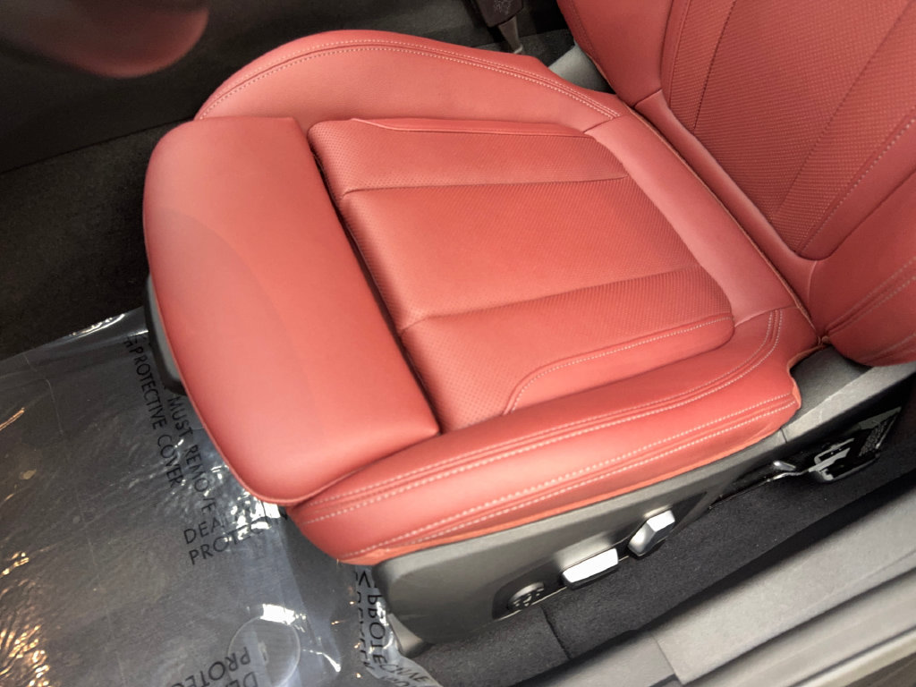 Used 2024 BMW i4 eDrive35 w/ Convenience Package RWD image 32