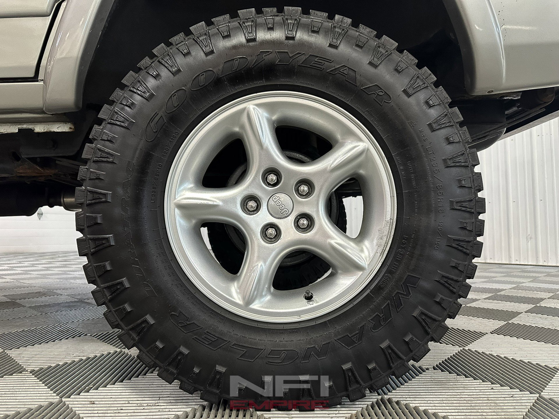 Used 2001 Jeep Cherokee Sport image 22