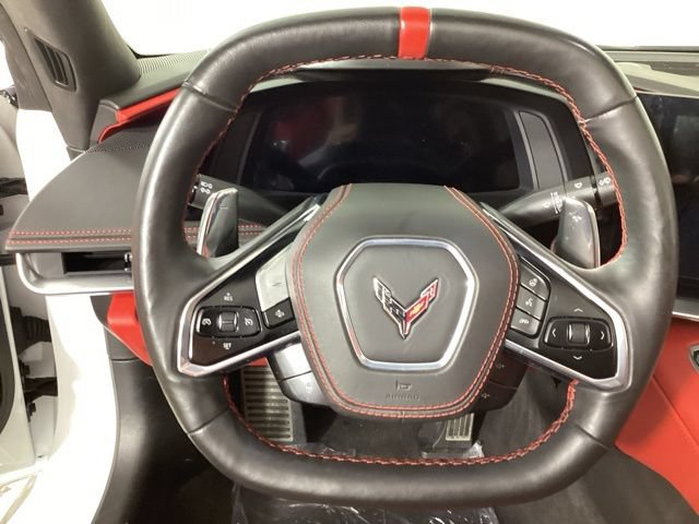 Used 2024 Chevrolet Corvette Stingray Premium Conv w/ Z51 Performance Package RWD image 13