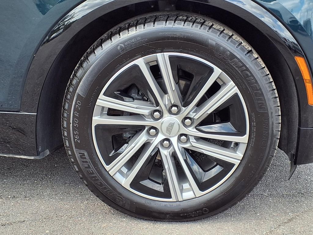 Used 2024 Cadillac Lyriq Luxury w/ LPO, Floor Liner Package AWD/4WD image 9