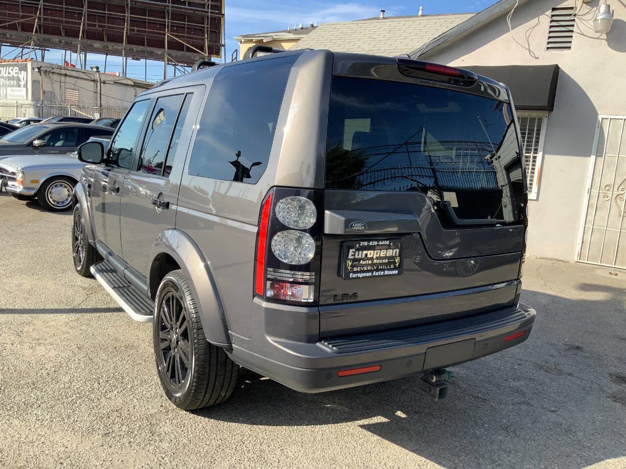 Used 2016 Land Rover LR4 HSE Silver Edition AWD/4WD image 4