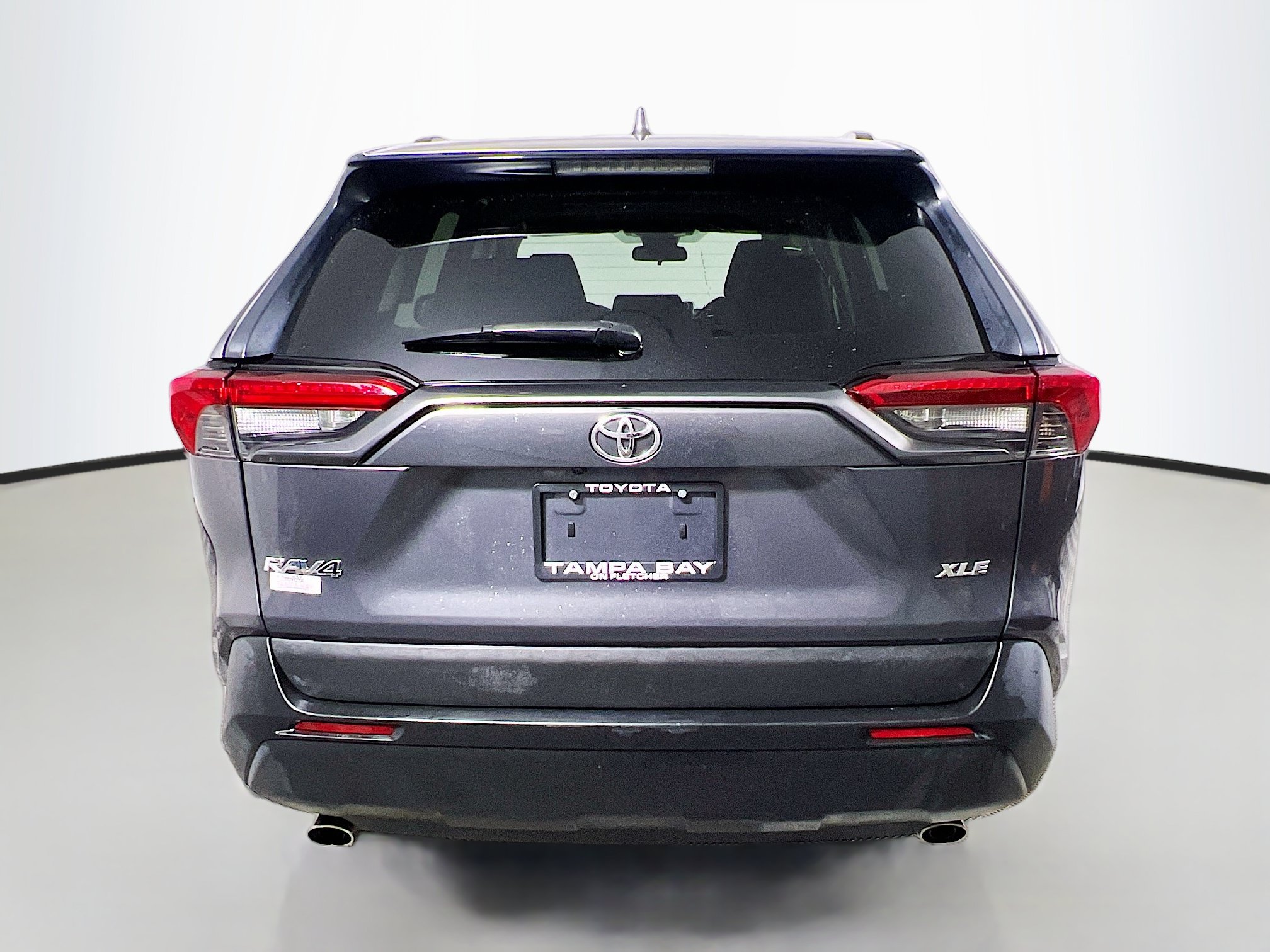 Used 2019 Toyota RAV4 XLE w/ Convenience Package FWD image 6
