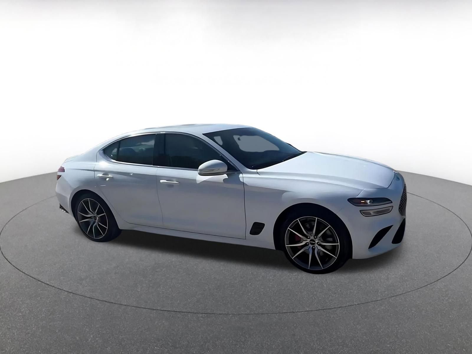 Used 2025 Genesis G70 2.5T video 2