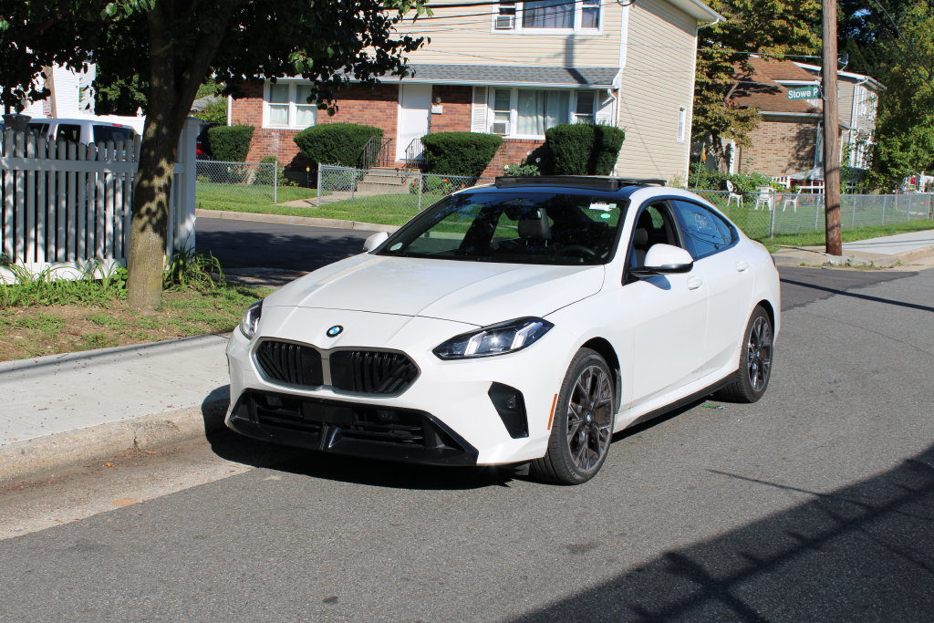 Used 2025 BMW 228i xDrive AWD/4WD image 2