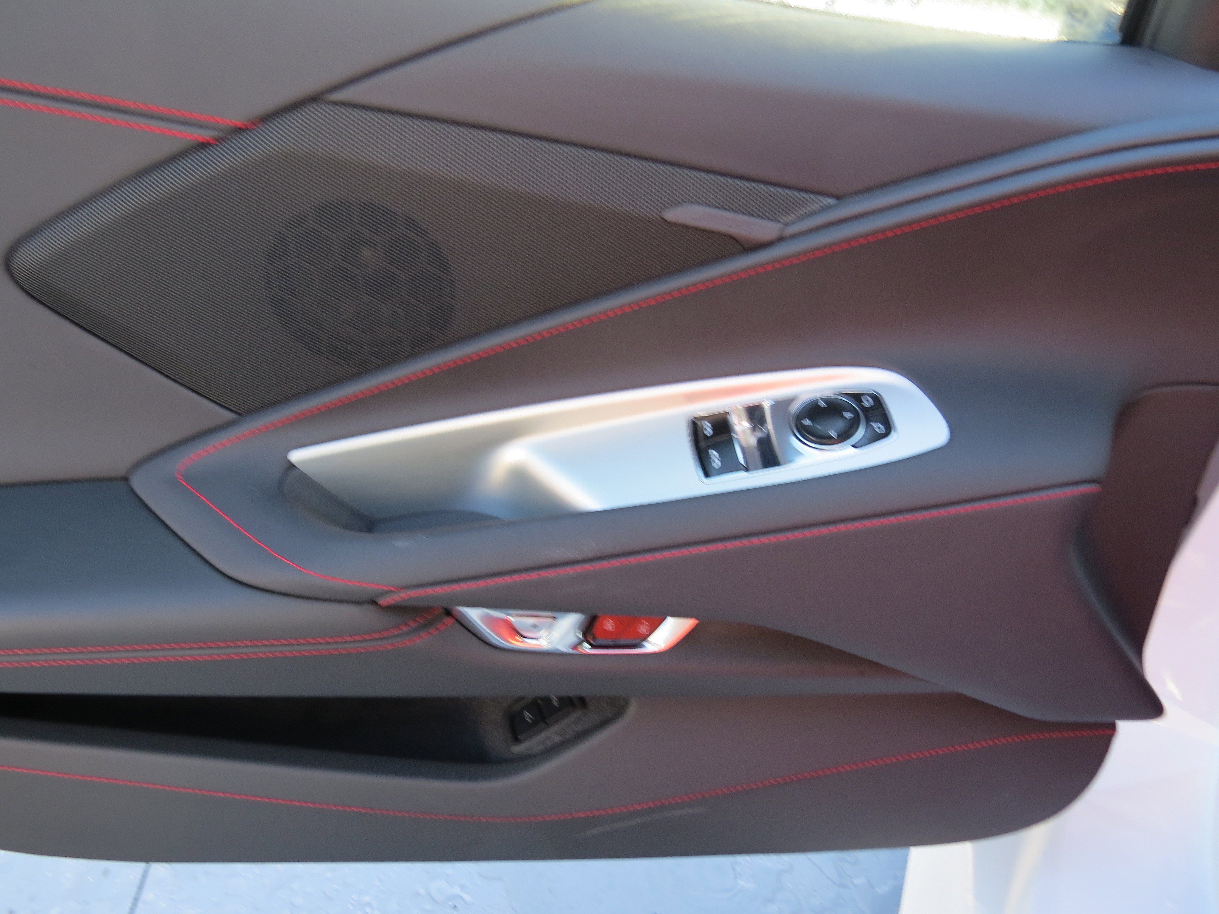 Used 2025 Chevrolet Corvette Stingray Coupe w/ 1LT image 15