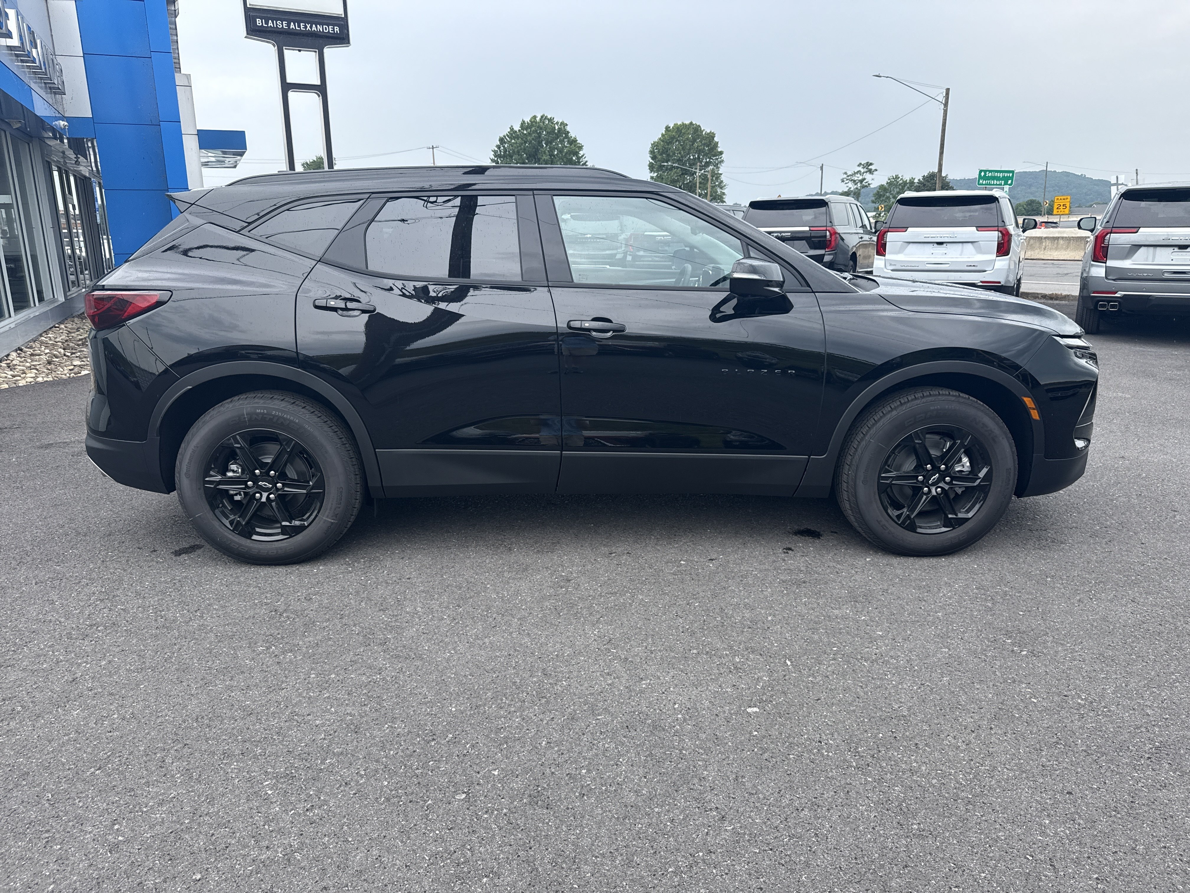 New 2026 Chevrolet Blazer LT w/ Sound & Technology Package AWD/4WD video 2
