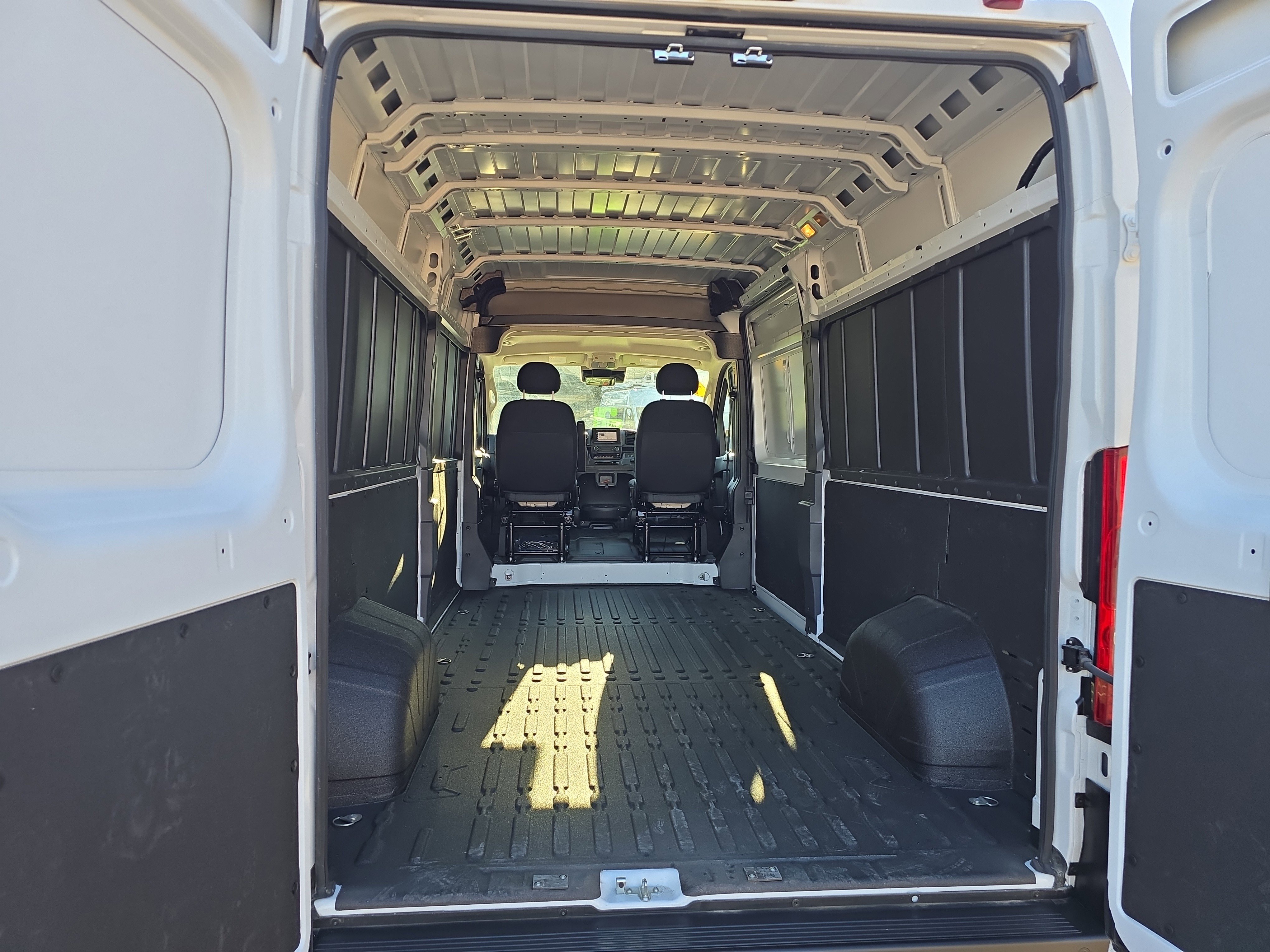 Used 2025 RAM ProMaster 2500 w/ Safety Group image 7
