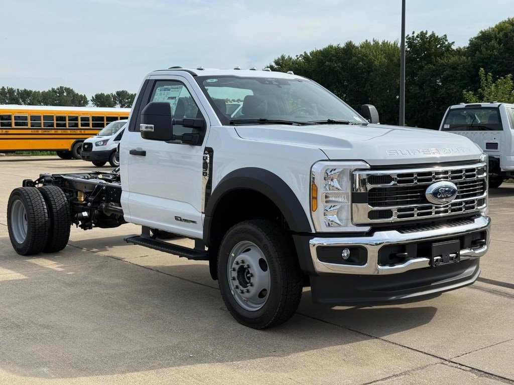 New 2026 Ford F450 XL w/ XL Chrome Package AWD/4WD image 3