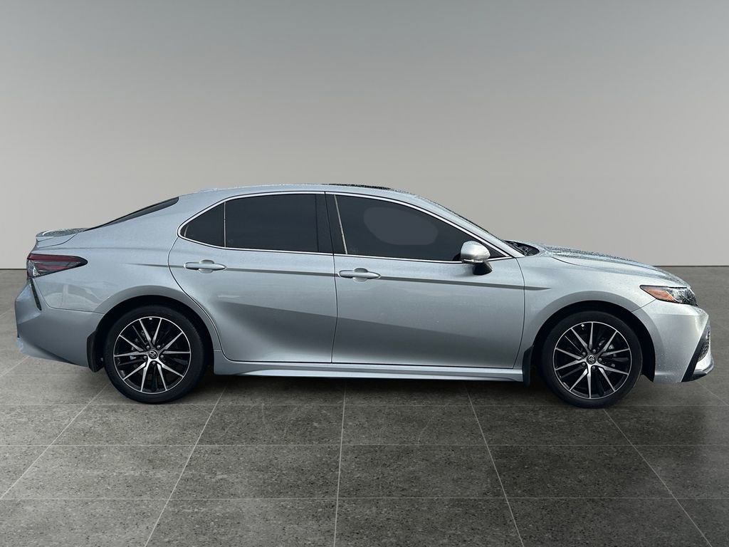 Used 2024 Toyota Camry SE w/ Cold Weather Package image 8