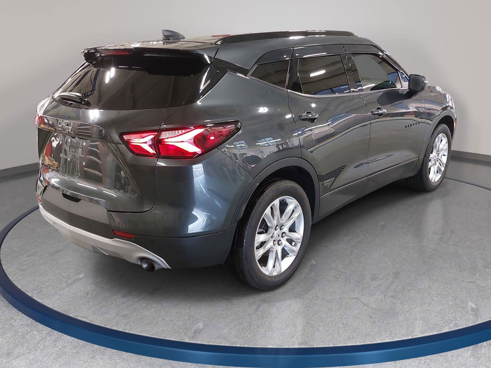 Used 2020 Chevrolet Blazer LT w/ LPO, Floor Liner Package FWD image 5