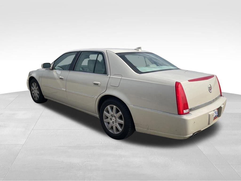 Used 2010 Cadillac DTS Premium w/ Driver Awareness Package image 6