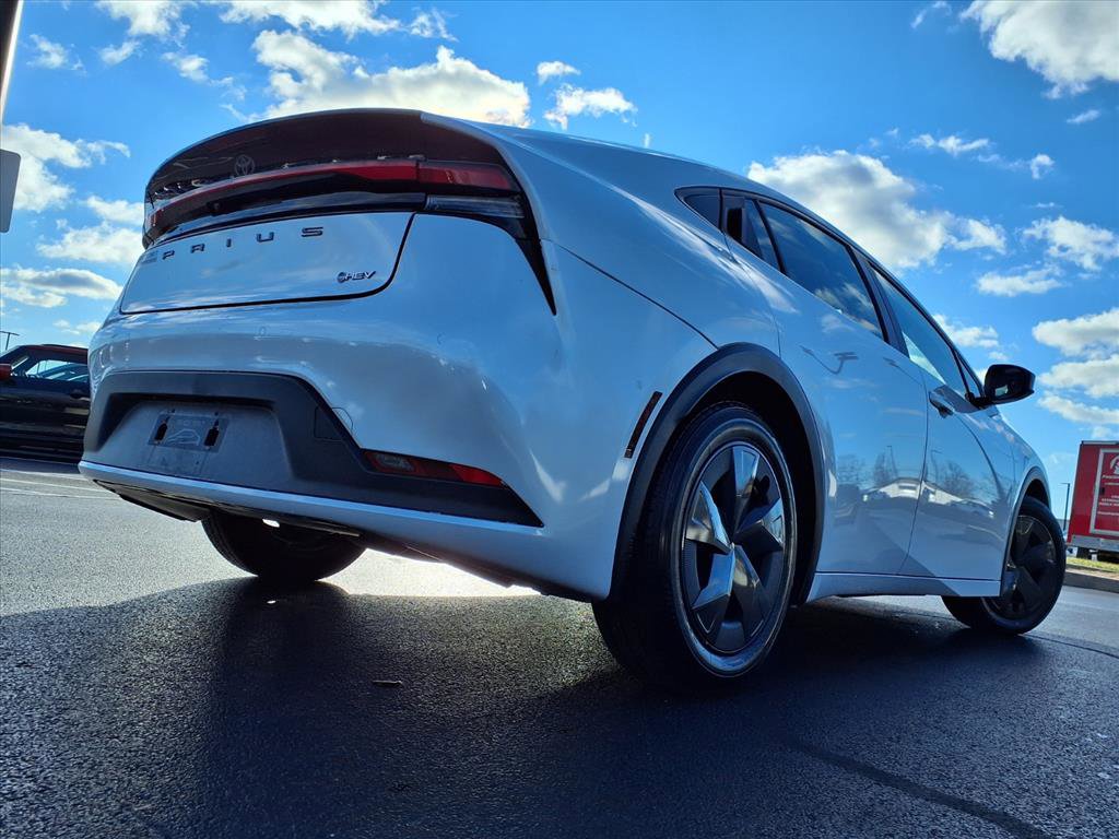 Used 2025 Toyota Prius Limited image 28