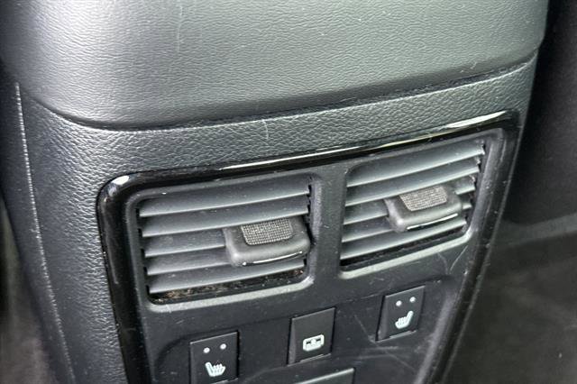 Used 2018 Chrysler 300 S w/ 300S Premium Group 2 image 16