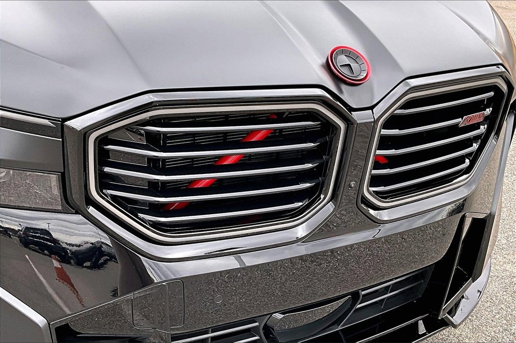 Used 2026 BMW XM Label Red image 30