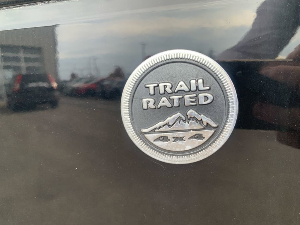 Used 2013 Jeep Wrangler Sahara image 14