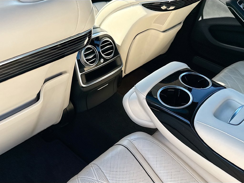 Used 2019 Mercedes-Benz S 560 4MATIC Sedan image 28