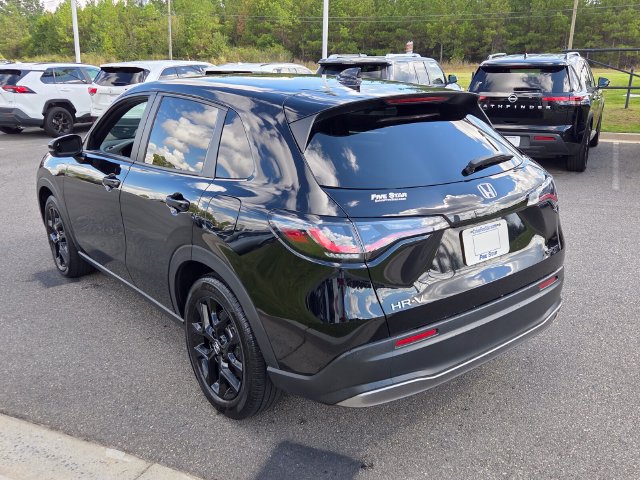 Used 2025 Honda HR-V Sport image 12