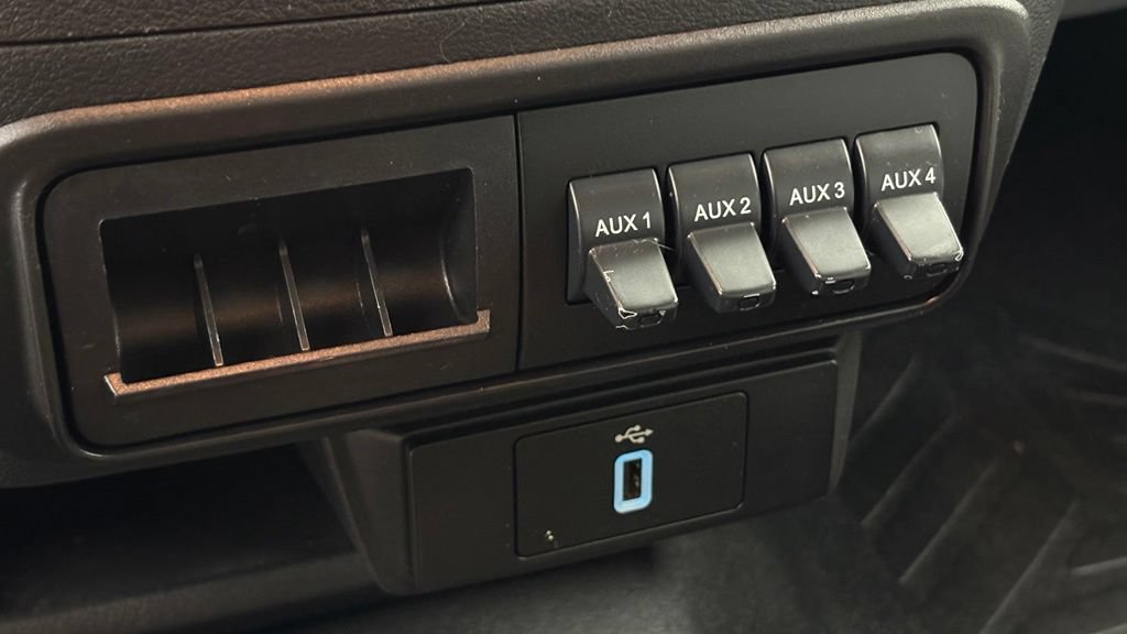 Used 2019 Ford Transit 350 XLT RWD image 39
