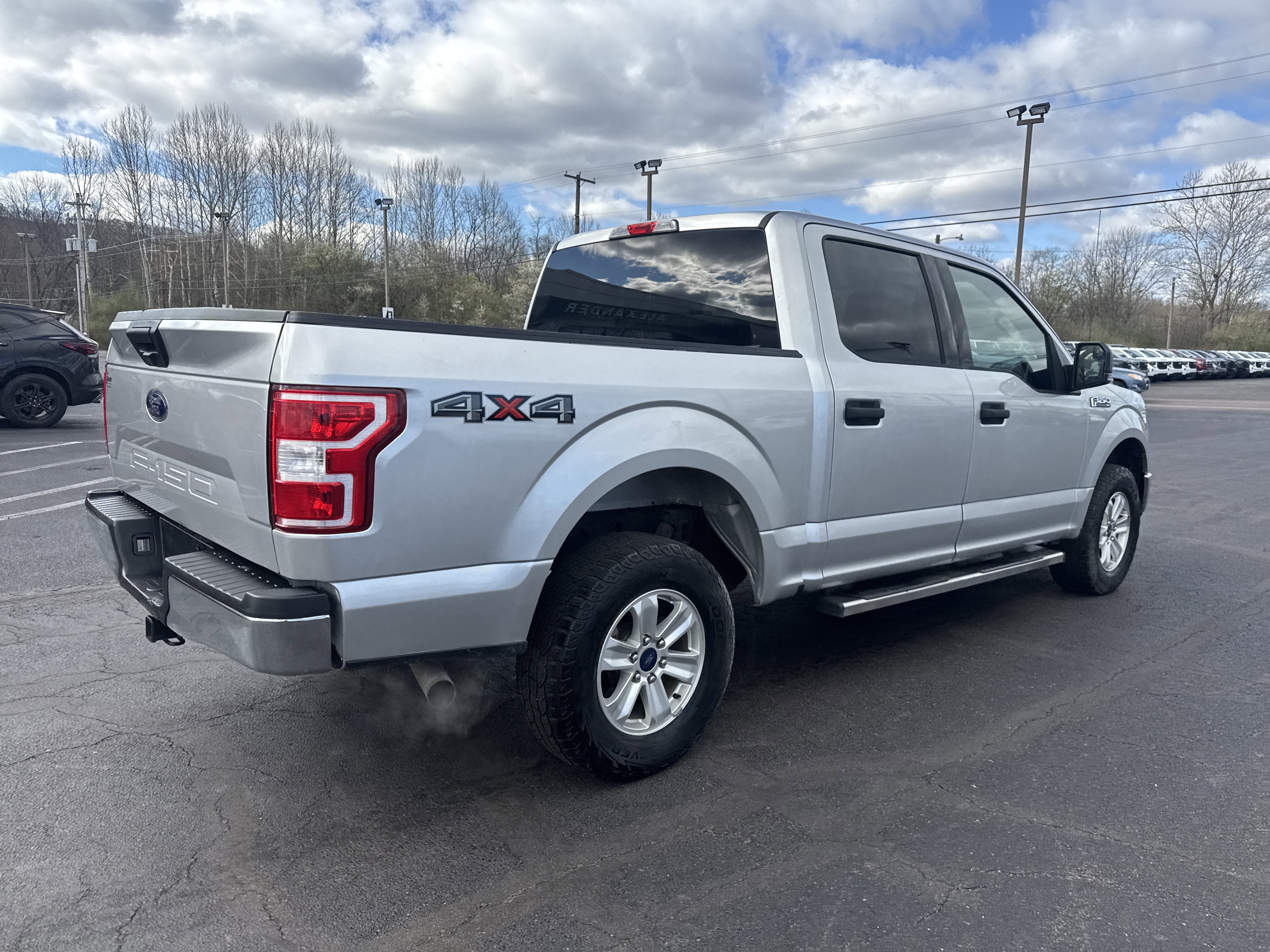 Used 2019 Ford F150 XLT w/ Equipment Group 301A Mid image 3