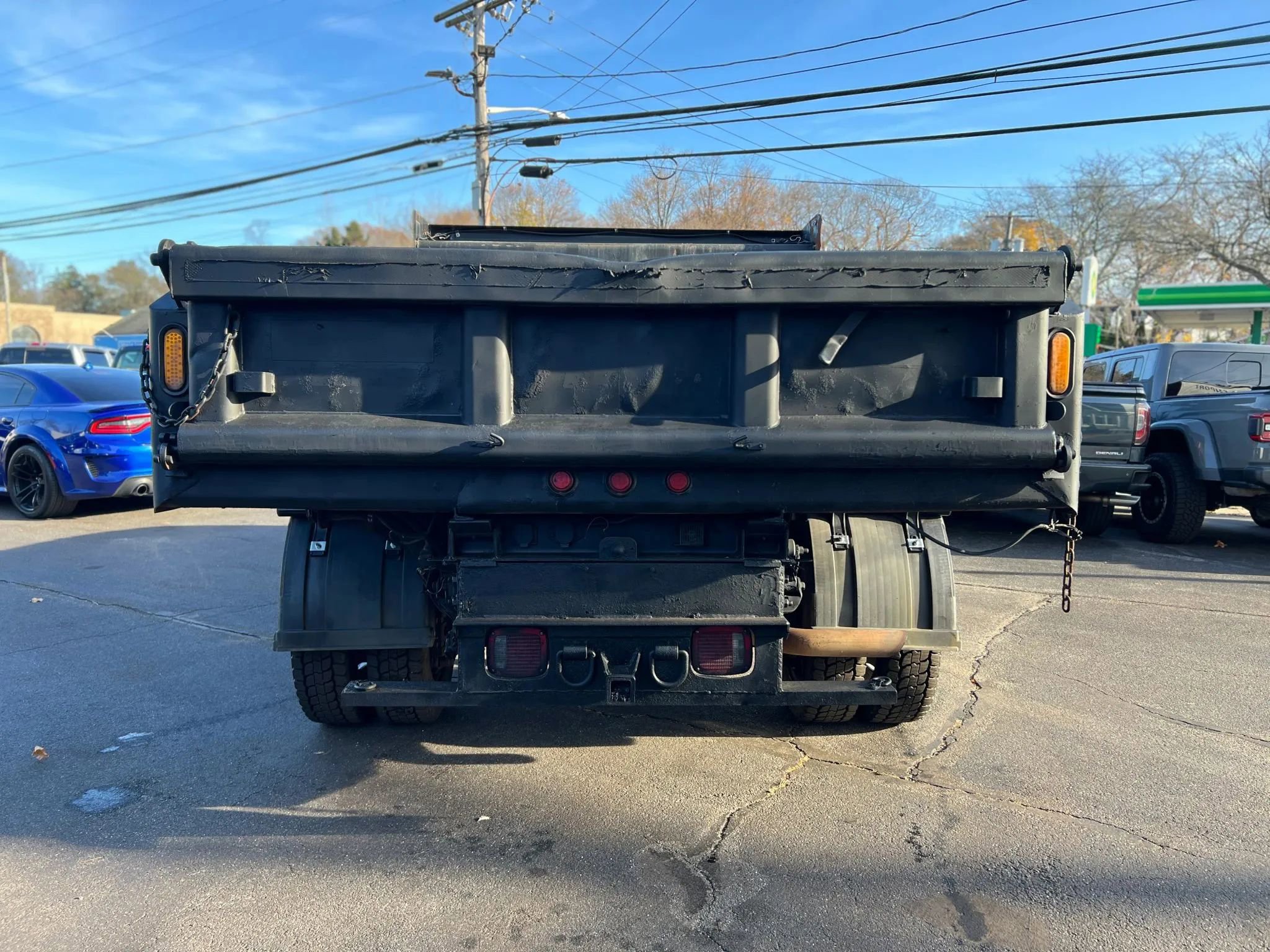 Used 2012 Ford F550 4x4 Regular Cab Super Duty w/ PWR Equipment Group image 5