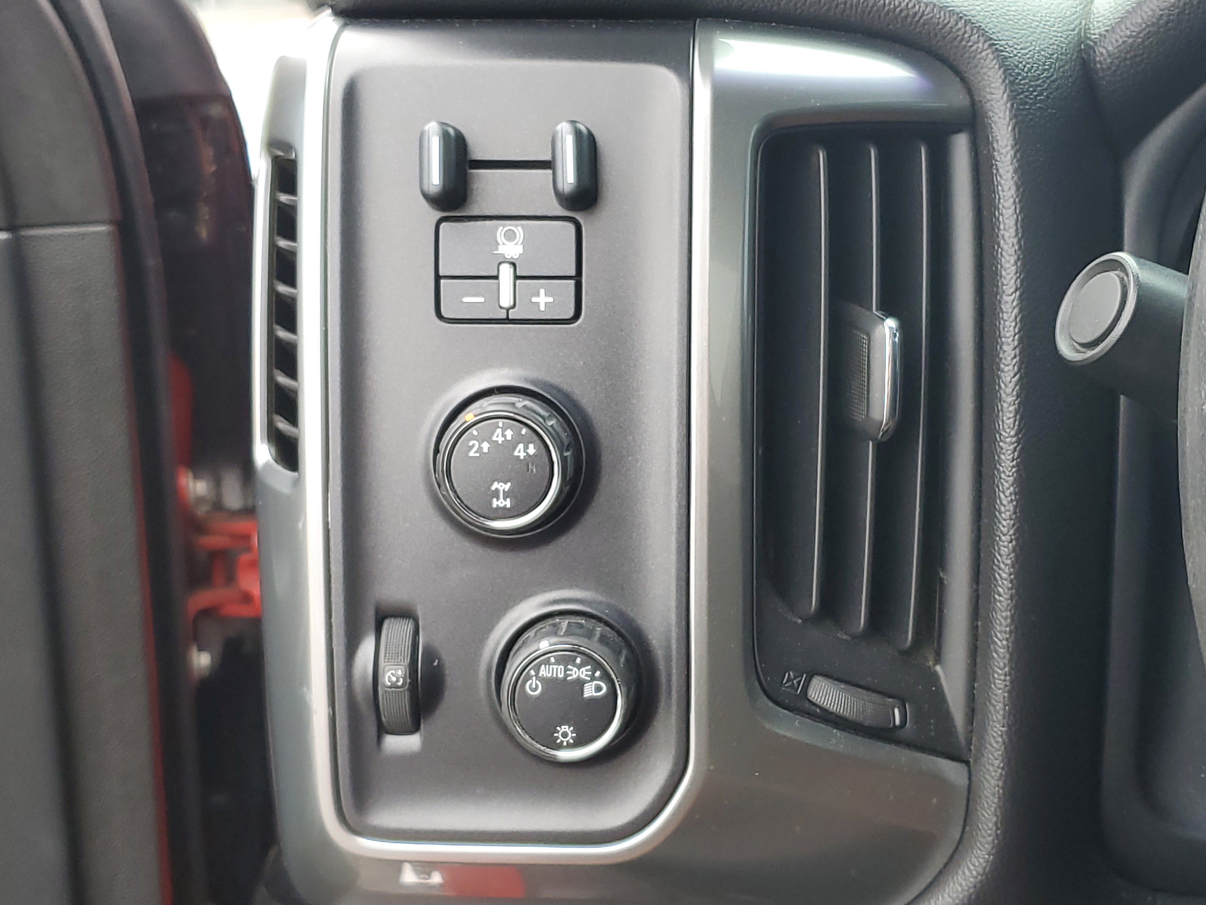 Used 2015 Chevrolet Silverado 2500 LT w/ Snow Plow Prep Package image 17