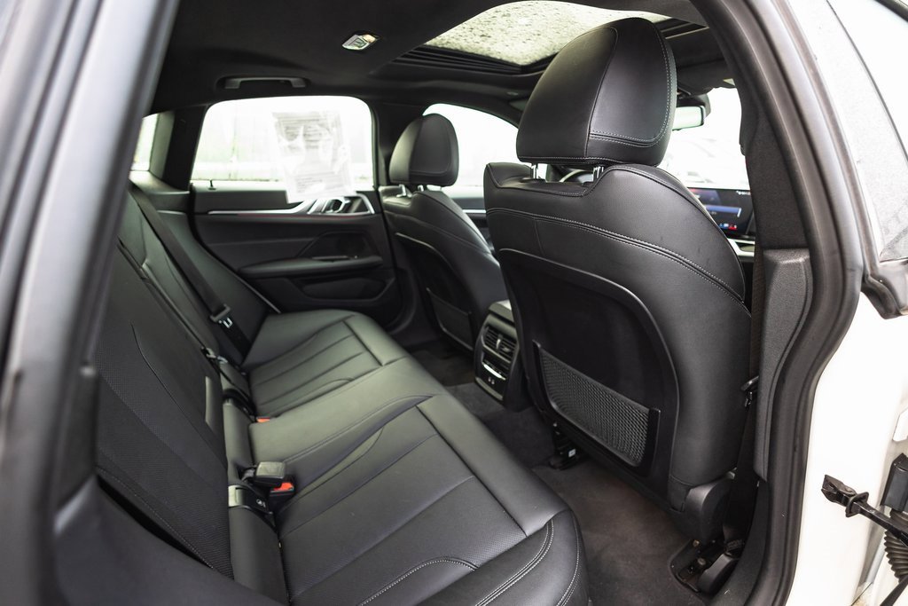 Used 2024 BMW i4 xDrive40i image 33