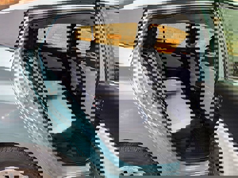 Used 2020 Toyota Prius LE image 26