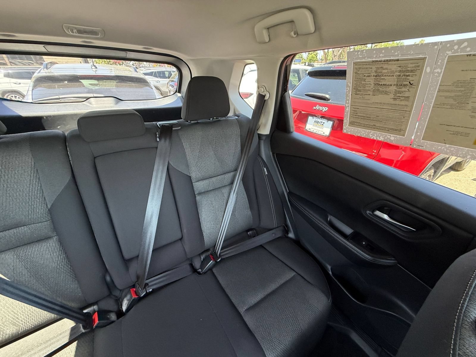 Used 2025 Nissan Rogue SV FWD image 39