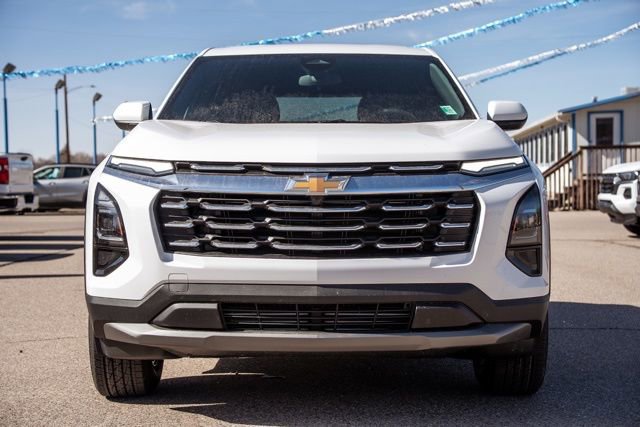New 2026 Chevrolet Equinox LT FWD image 2