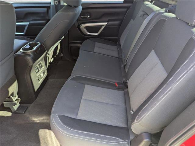 Used 2021 Nissan Titan SV w/ SV Convenience Package image 19