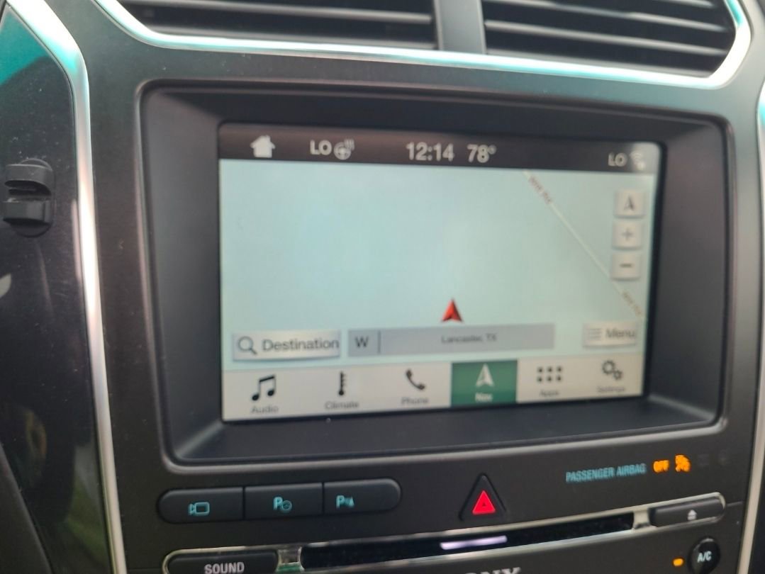 Used 2018 Ford Explorer Platinum AWD/4WD image 15
