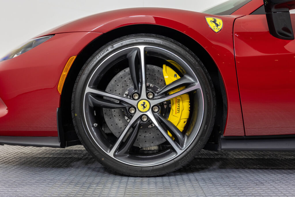 Used 2026 Ferrari 296 GTS RWD image 30