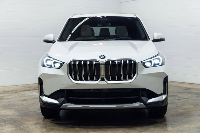 Used 2025 BMW X1 xDrive28i AWD/4WD image 6