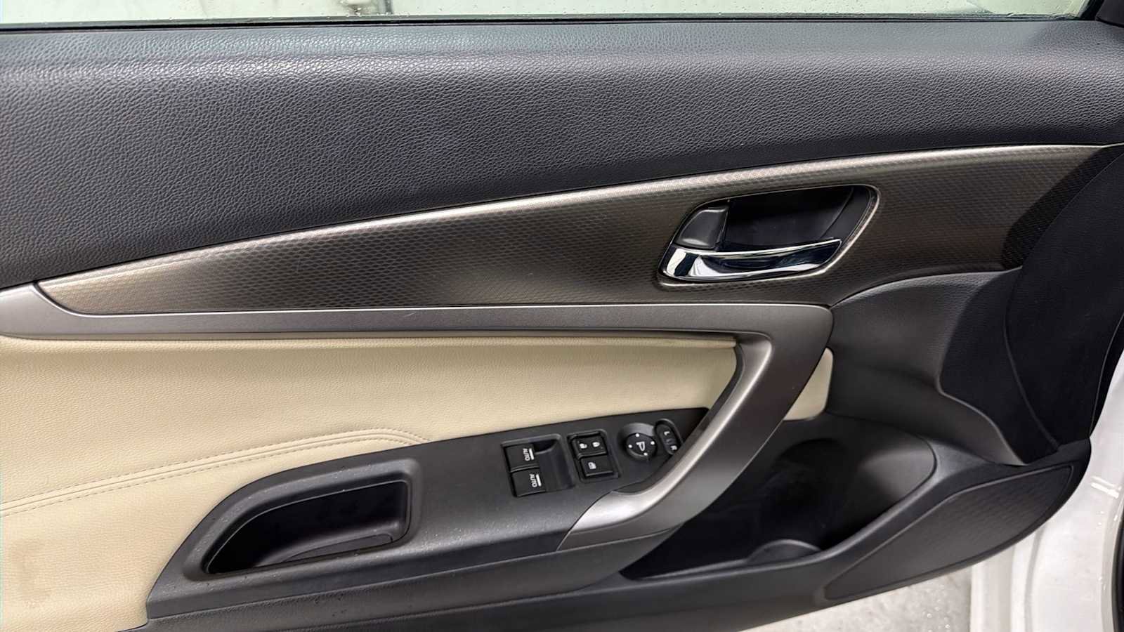 Used 2016 Honda Accord EX image 15