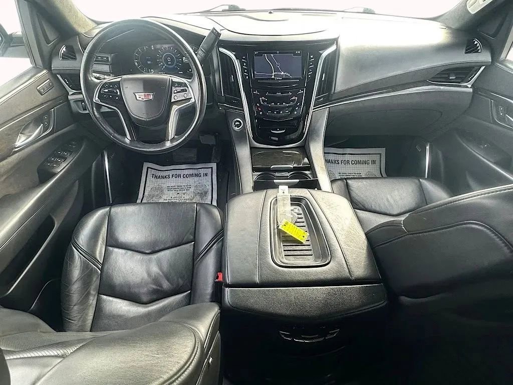 Used 2020 Cadillac Escalade Platinum image 18