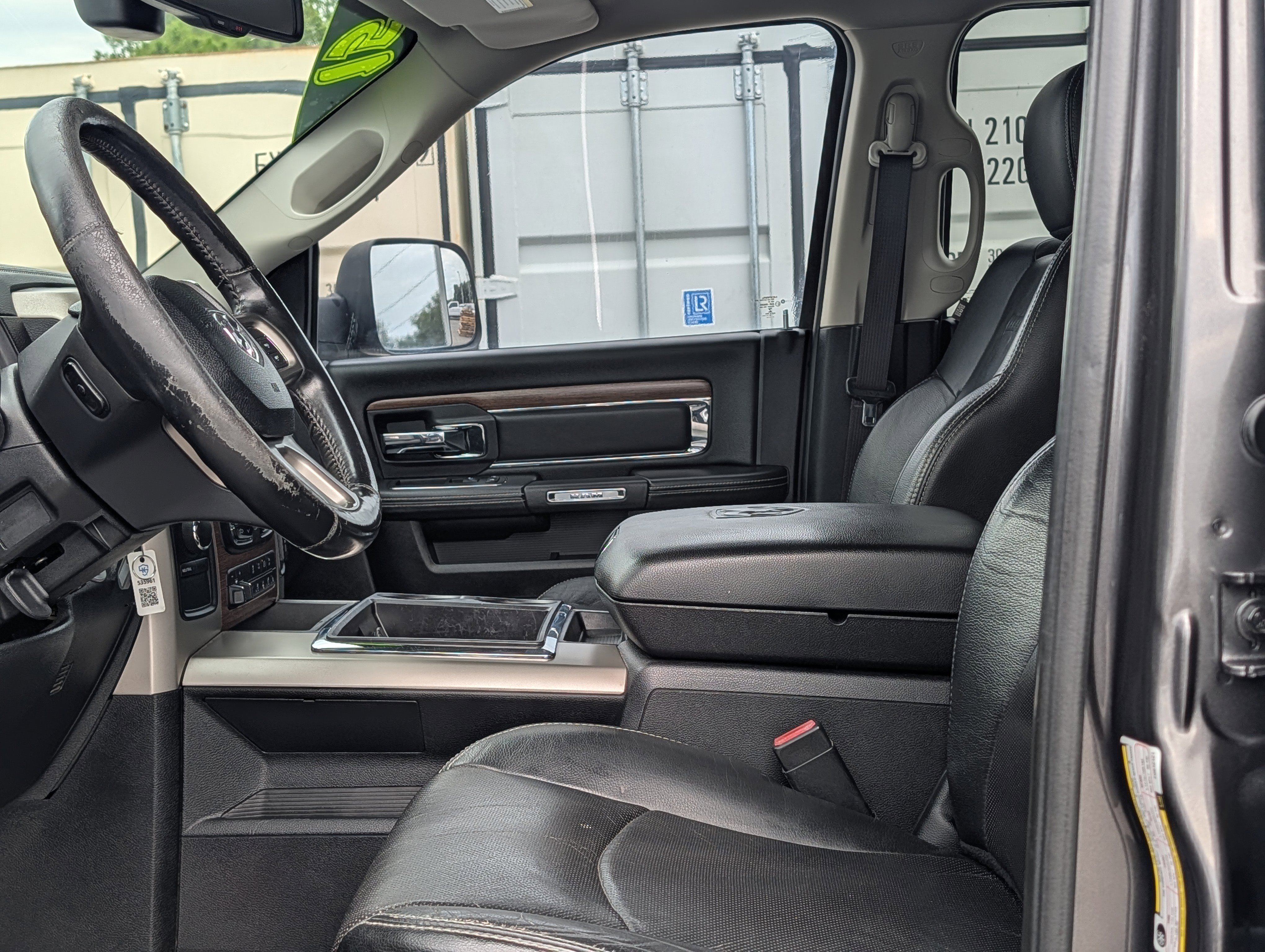 Used 2015 RAM 3500 Laramie w/ Convenience Group AWD/4WD image 20