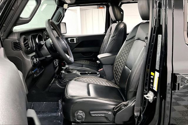 Used 2023 Jeep Wrangler Unlimited Sahara image 23