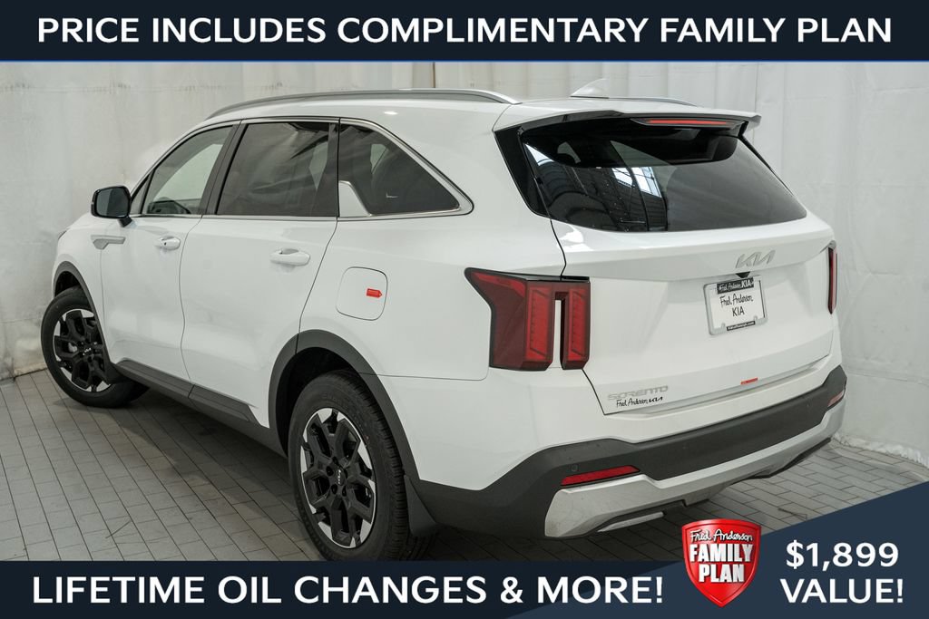 New 2026 Kia Sorento S w/ S Panoramic Sunroof Package FWD image 4