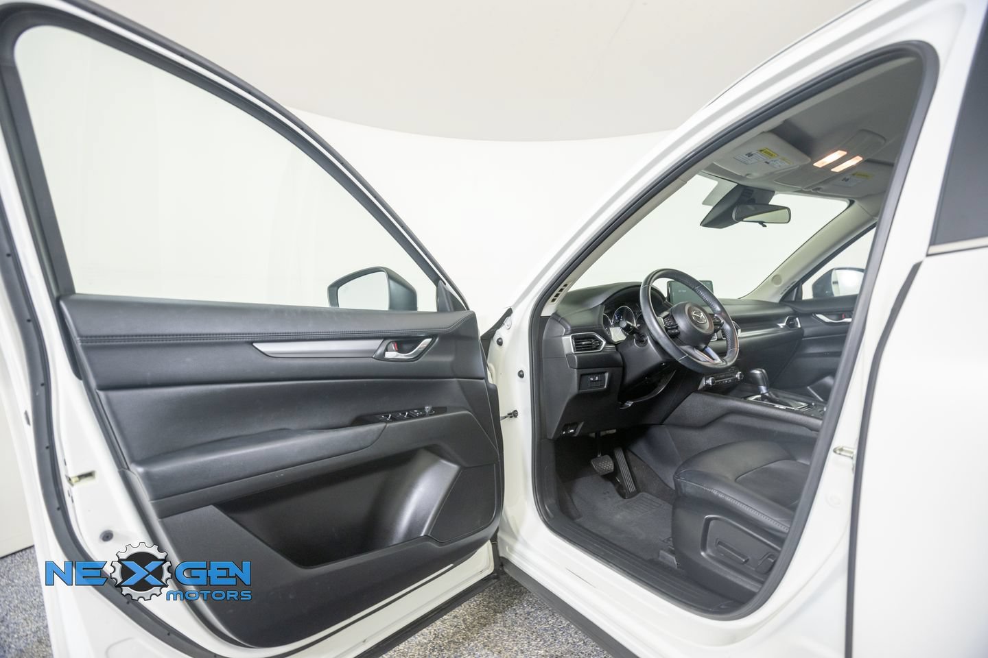 Used 2021 MAZDA CX-5 Touring AWD/4WD image 11