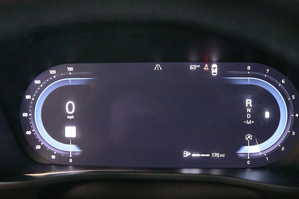 Certified 2024 Volvo XC40 B5 Plus w/ Climate Package image 26