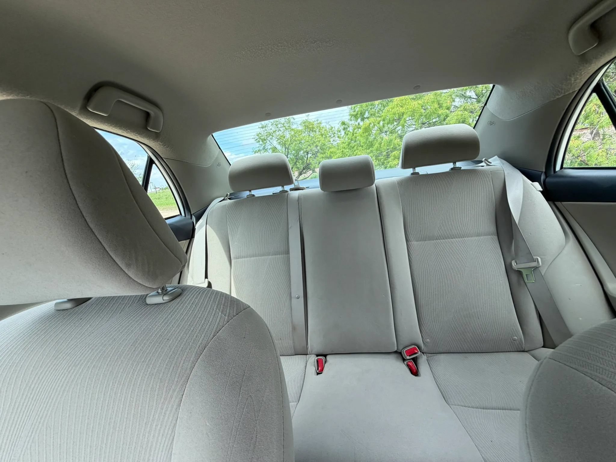 Used 2011 Toyota Corolla LE FWD image 29