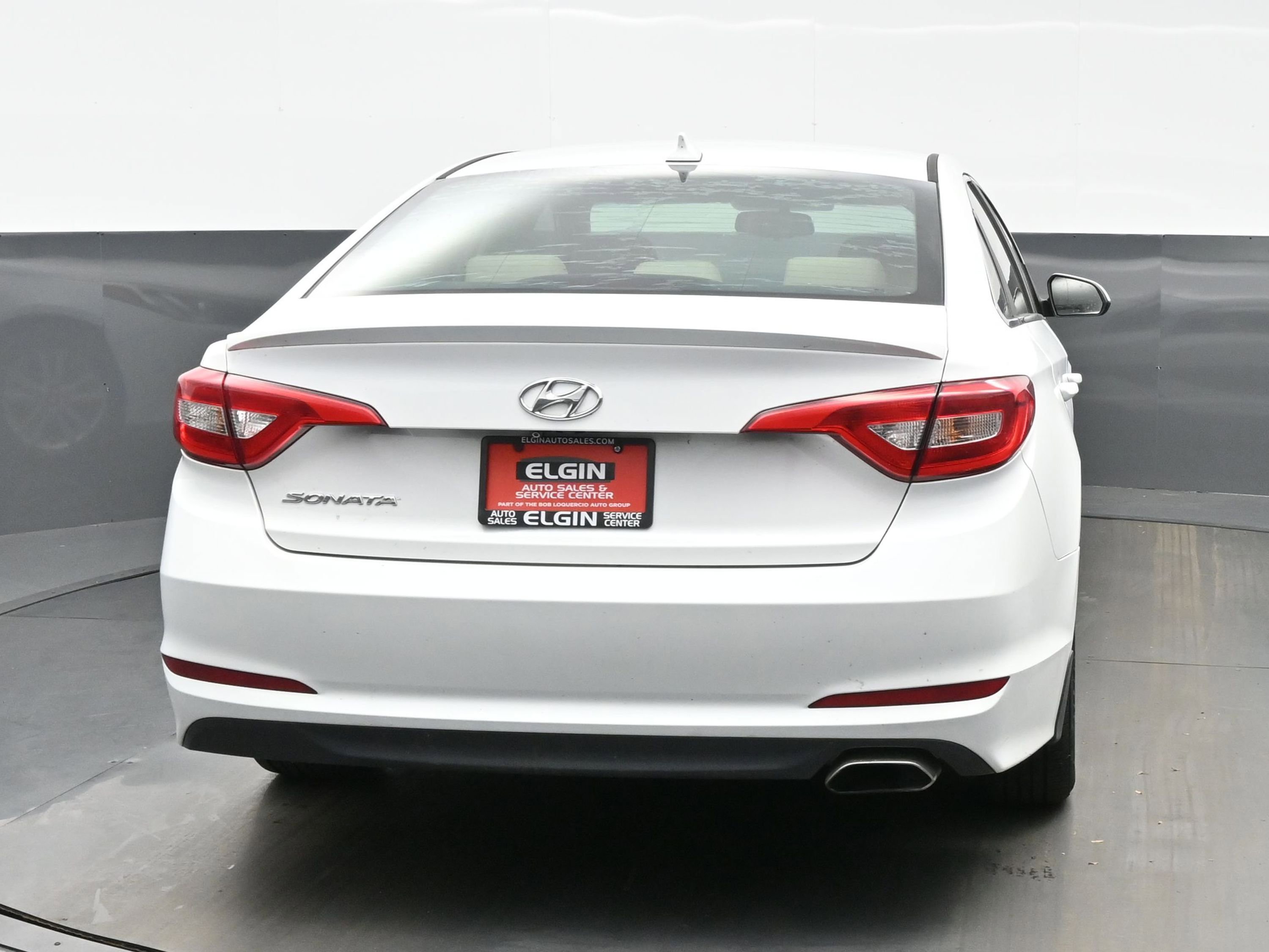 Used 2017 Hyundai Sonata SE w/ Cargo Package image 5