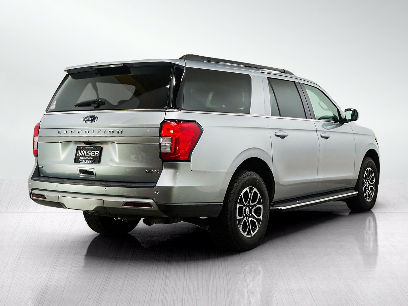 Used 2023 Ford Expedition Max XLT AWD/4WD image 5