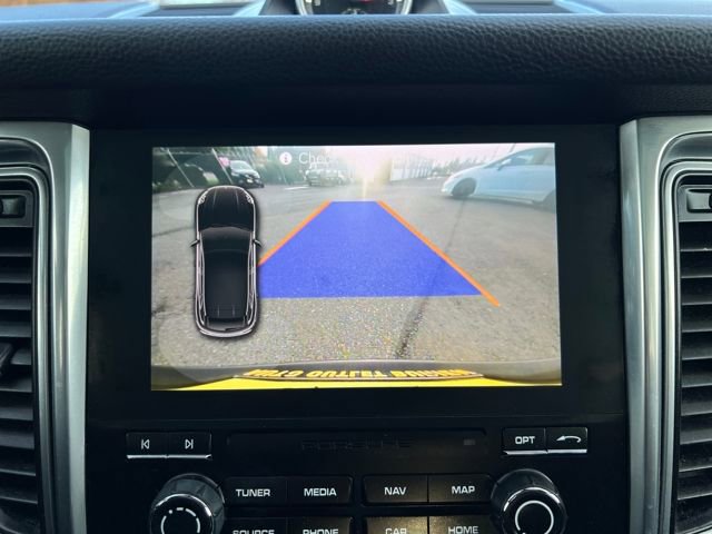 Used 2018 Porsche Macan image 24